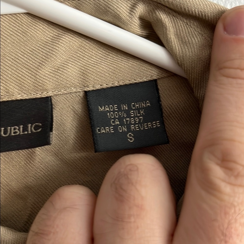 Women’s Tan Button-Up Jacket - Picture 2 of 4